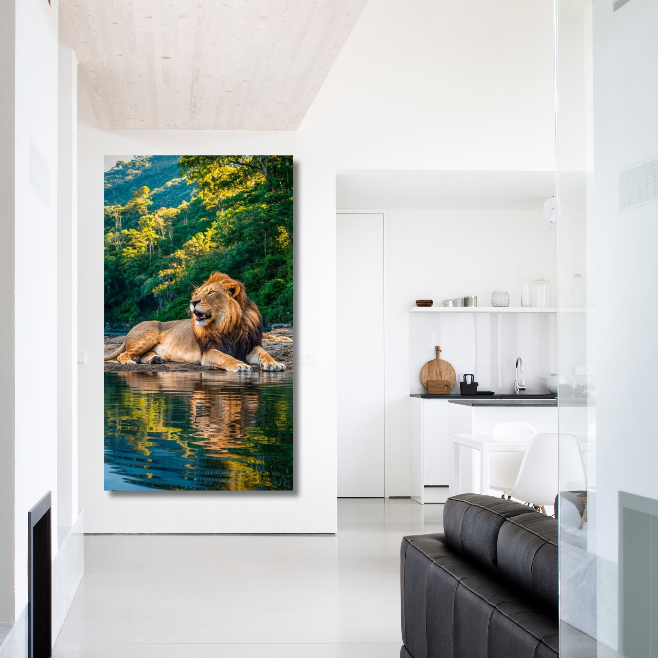 León al borde del estanque - Image 2